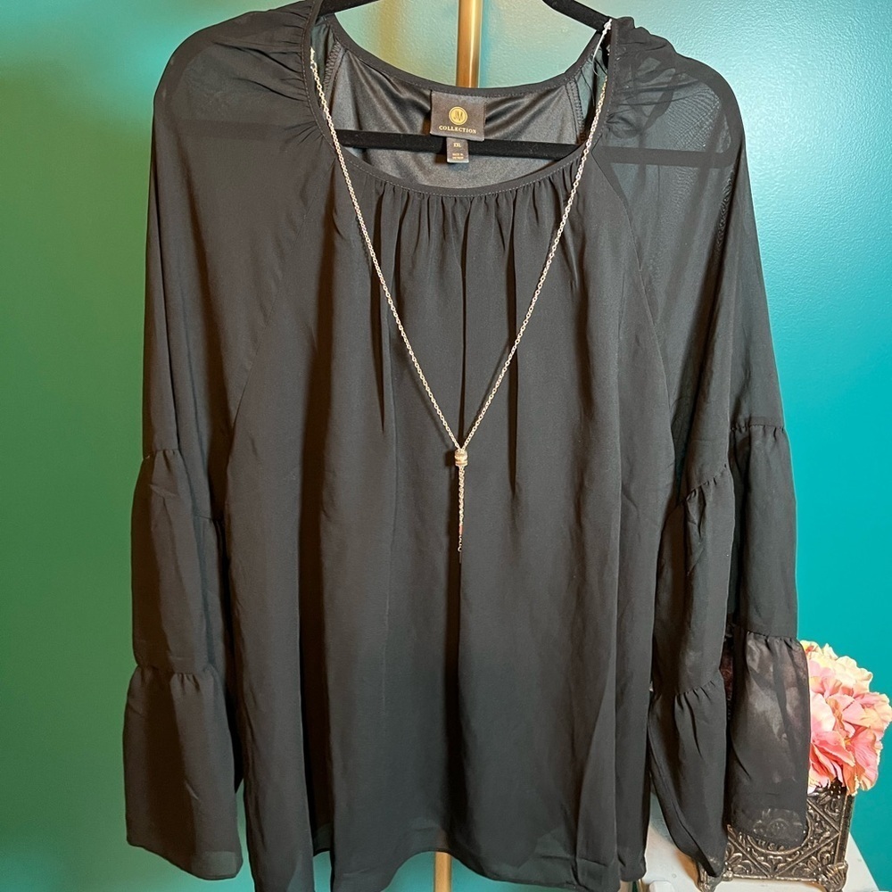 JM Collection Black Bell Sleeve Blouse